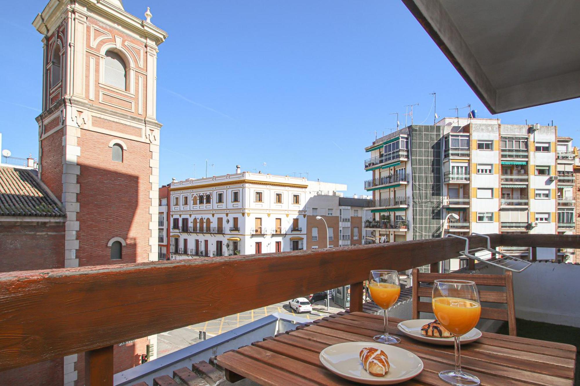 Fabulous Studio With Great Views - 15M Giralda Seville Luaran gambar